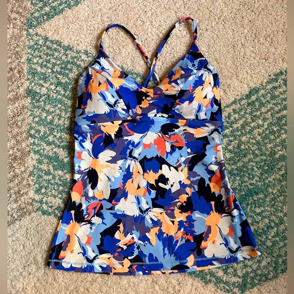 Athleta swim suit top!!